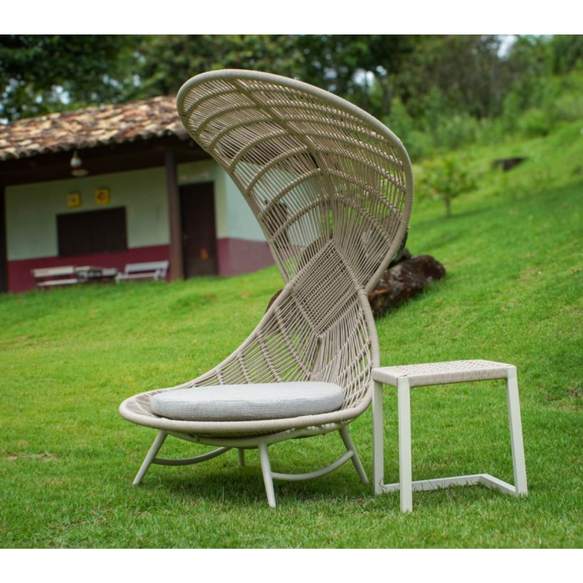 POLTRONA SALA ÁUREA – Forthouse